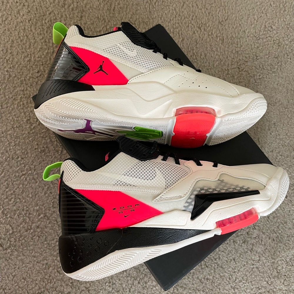 Air Jordan White and Black Sneakers with Neon Accents - Picture 4 of 6
